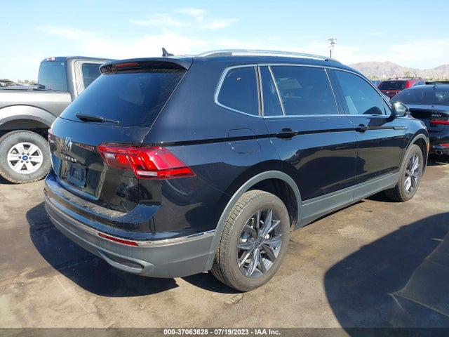 3VV3B7AX6NM119480 Volkswagen TIGUAN SE