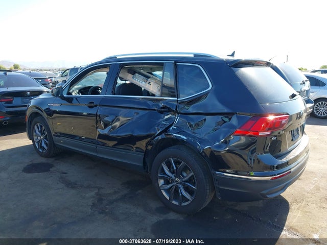 3VV3B7AX6NM119480 Volkswagen TIGUAN SE