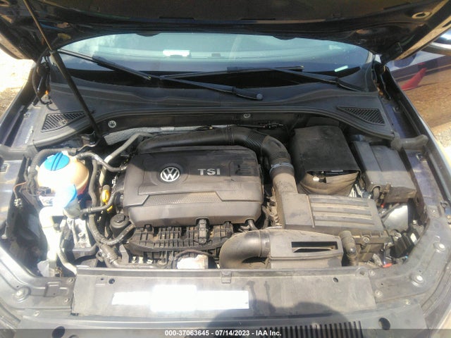 1VWAT7A32FC077549 Volkswagen Passat 1.8t S