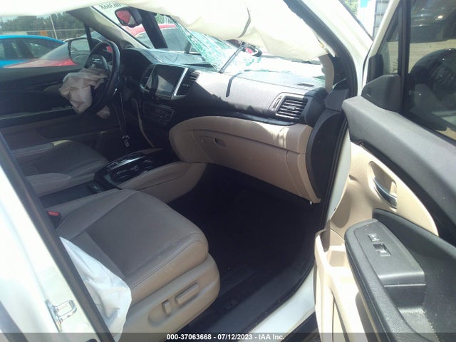 Honda Pilot Elite 2017 5FNYF6H09HB042933 Image 5
