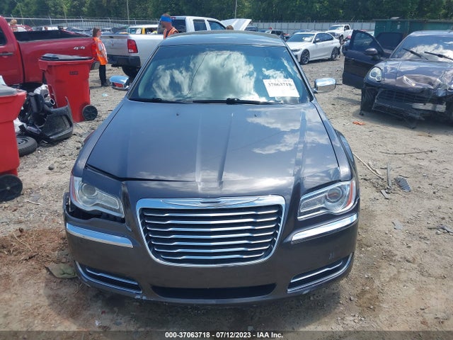 2C3CCAAG6EH105106 Chrysler 300