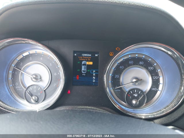 2C3CCAAG6EH105106 Chrysler 300