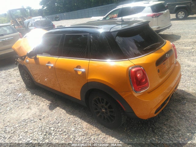 2016 MINI COOPER HARDTOP 4 DOOR S VIN: WMWXU3C54G2D28757
