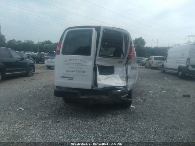Chevrolet EXPRESS CARGO VAN 2015 1GCWGFCF3F1280511 Image 8