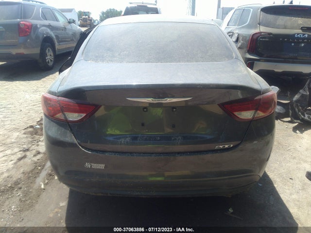 1C3CCCFB9GN195175 Chrysler 200 Touring