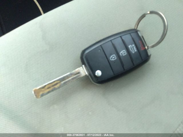 KNADM4A33G6584002 KIA RIO LX
