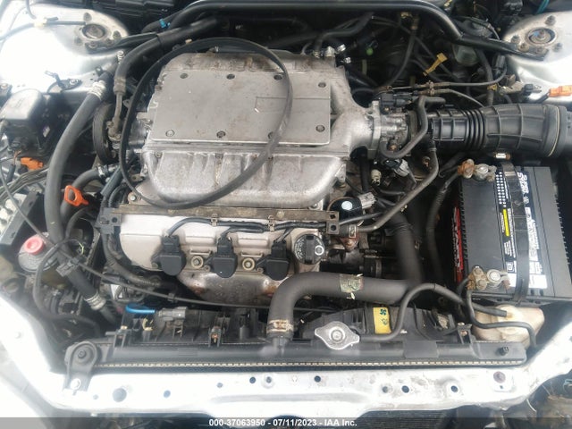 2001 ACURA CL VIN: 19UYA42401A010130