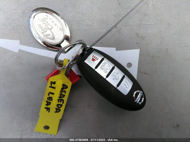 1N4AZ1BV6MC553982 Nissan LEAF S