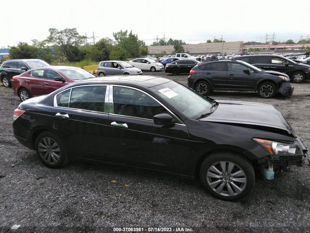 2011 HONDA ACCORD SDN EX-L VIN: 1HGCP3F86BA000753