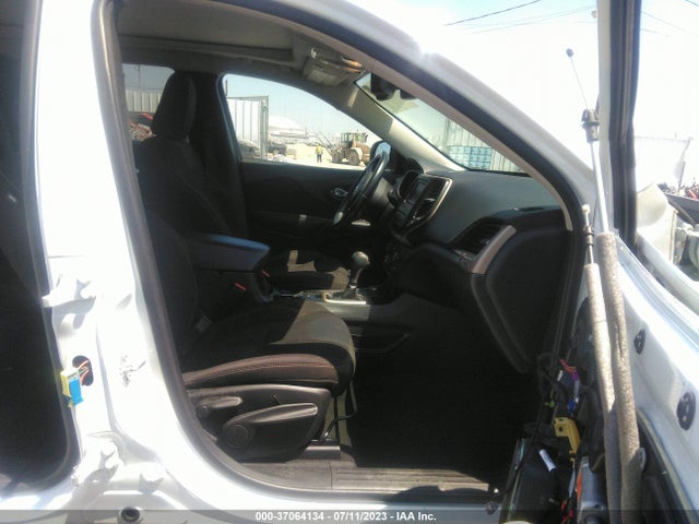 1C4PJMCS7GW105478 Jeep Cherokee Latitude