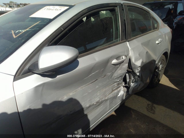 2021 KIA FORTE LXS VIN: 3KPF24AD1ME307736