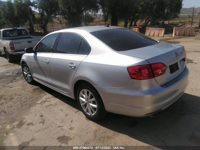 3VWD17AJ6EM396175 Volkswagen Jetta Sedan Se W/connectivity