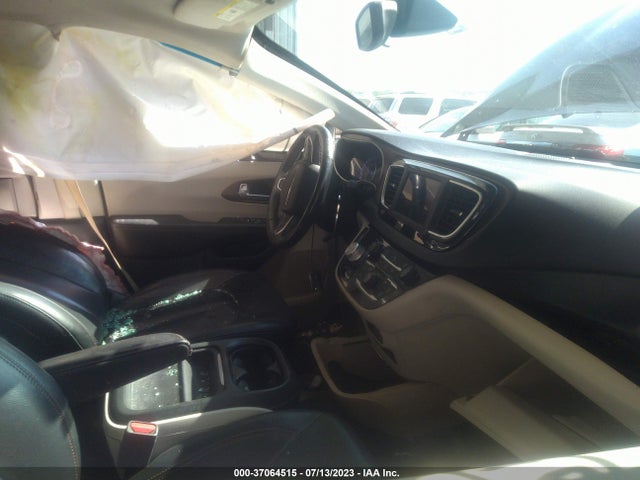 2C4RC1BG0JR148851 Chrysler Pacifica Touring L