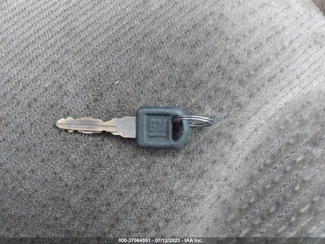 1996 CHEVROLET GMT-400 K1500 VIN: 2GCEK19R1T1243316