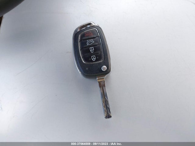 Hyundai SONATA SE 2019 5NPE24AF0KH735934 Image 3