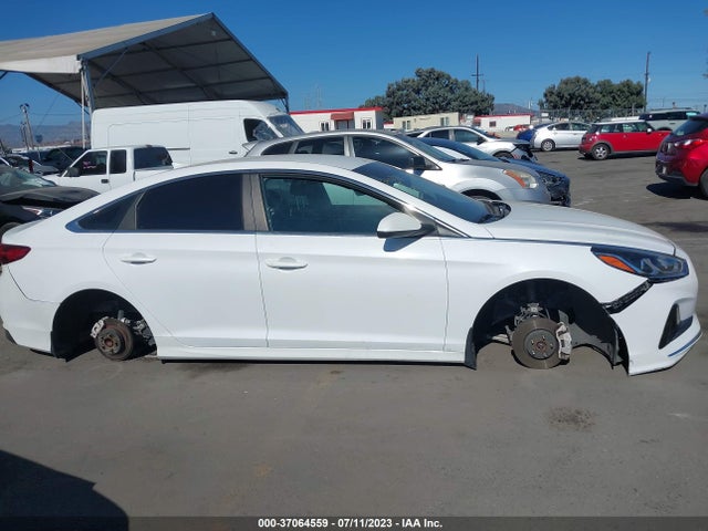 Hyundai SONATA SE 2019 5NPE24AF0KH735934 Image 5