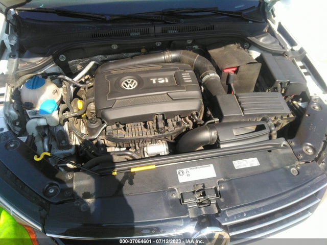 3VWD17AJ7GM306065 Volkswagen Jetta Sedan 1.8t Sport