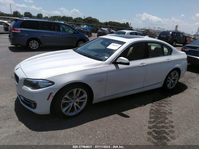 BMW 535i Xdrive 2014 WBA5B3C57ED535168 Image 2
