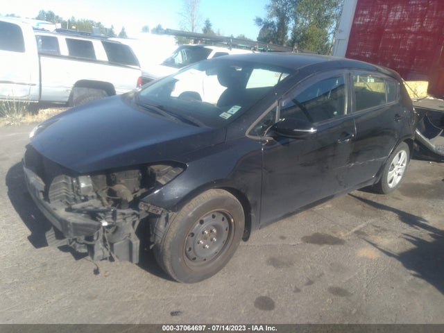 KIA Forte 5-door Lx 2016 KNAFK5A85G5547314 Image 2