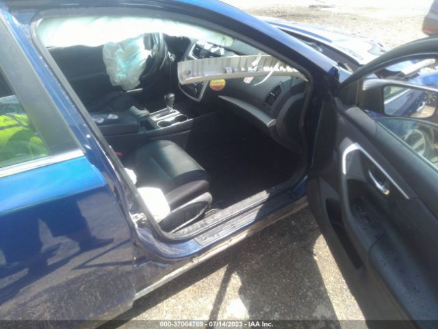 1N4AL3AP5HN354268 Nissan Altima 2.5 Sr