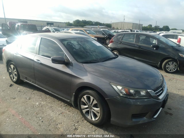 2014 1HGCR2F38EA273867 main image