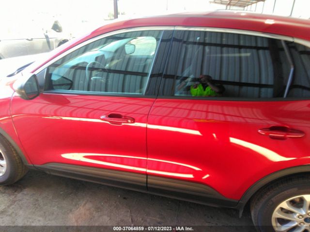 1FMCU0G60NUB61715 Ford ESCAPE SE