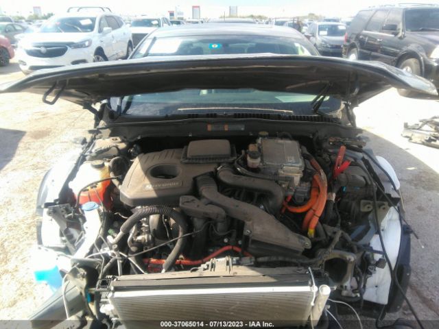 3FA6P0LUXJR211380 Ford Fusion Hybrid Se