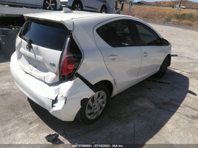 Toyota Prius C One 2015 JTDKDTB3XF1578857 Image 11