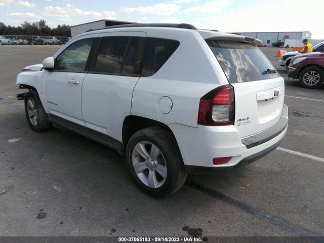 Jeep Compass Latitude 2015 1C4NJDEBXFD259147 Image 3