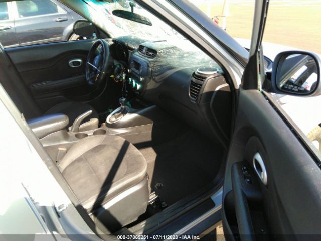 KNDJN2A27E7702087 KIA Soul Base