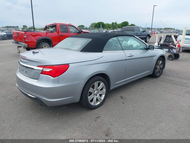 1C3BCBEG8EN112304 Chrysler 200 Touring