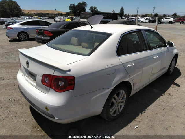 2007 VOLKSWAGEN JETTA SEDAN WOLFSBURG EDITION VIN: 3VWEG71K67M072626