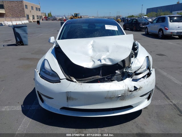 2020 Tesla 3, VIN: 5YJ3E1EAXLF807489