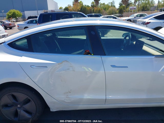 2020 Tesla 3, VIN: 5YJ3E1EAXLF807489