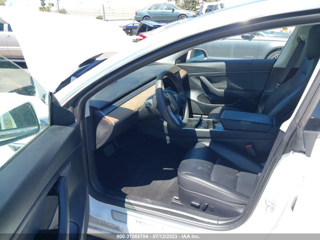2020 Tesla 3, VIN: 5YJ3E1EAXLF807489
