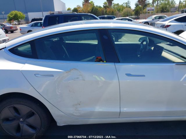 5YJ3E1EAXLF807489 Tesla Model 3 Standard Range