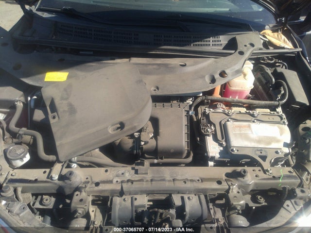 JTHKD5BH5F2213700 Lexus Ct 200h Hybrid