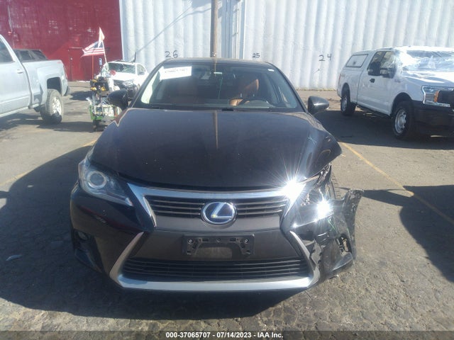 JTHKD5BH5F2213700 Lexus Ct 200h Hybrid