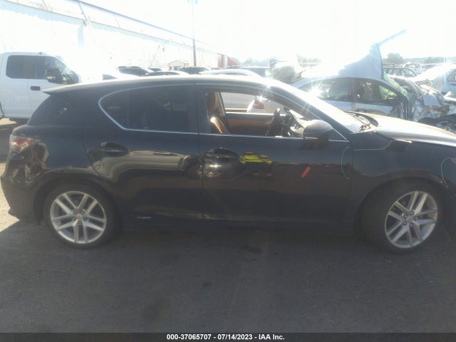 JTHKD5BH5F2213700 Lexus Ct 200h Hybrid