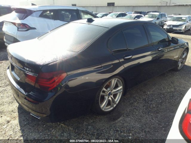 WBAYA8C51ED825001 BMW 7 Series 750i