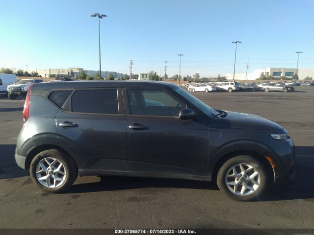 KNDJ23AU7L7118365 KIA SOUL S