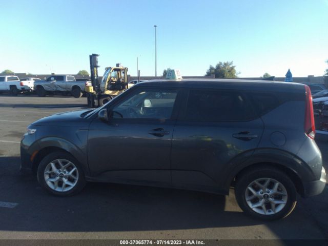 KNDJ23AU7L7118365 KIA SOUL S