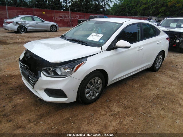 Hyundai ACCENT SE 2019 3KPC24A30KE052116 Image 2