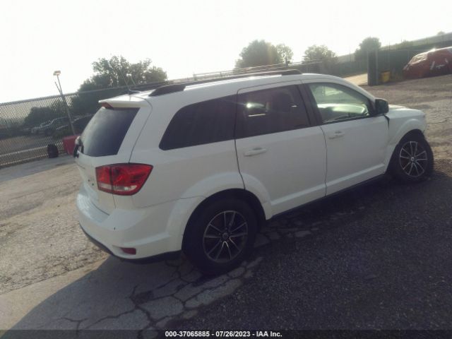 3C4PDCBG5JT507513 Dodge Journey Sxt