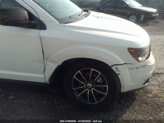 3C4PDCBG5JT507513 Dodge Journey Sxt