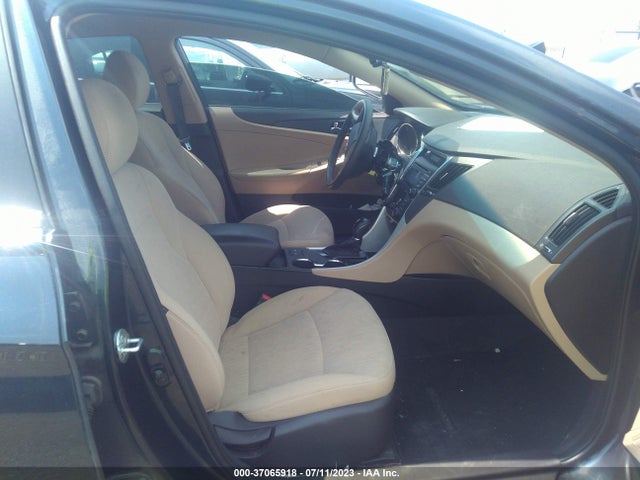 2013 HYUNDAI SONATA GLS VIN: 5NPEB4AC1DH690897