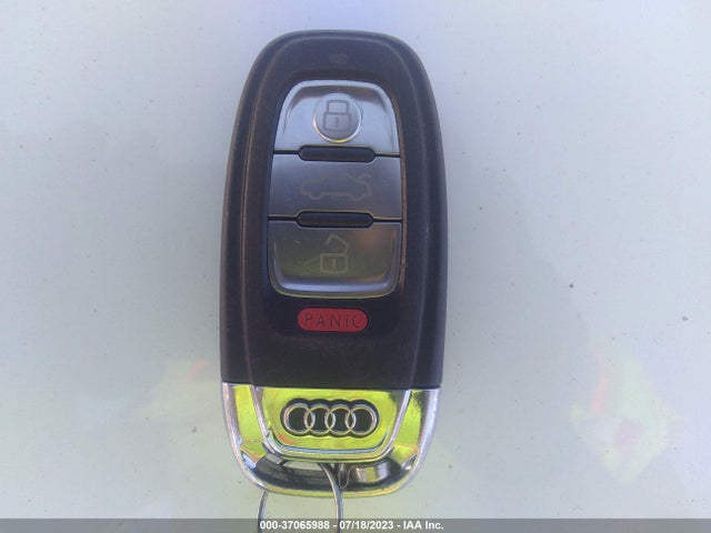 Продаж на аукціоні авто 2016 Audi A4 Premium Plus, vin: WAUFFAFLXGN000758, номер лоту: 37065988