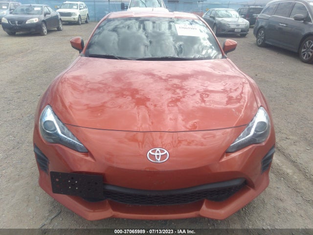 Toyota 86 2017 JF1ZNAA11H9703383 Image 4