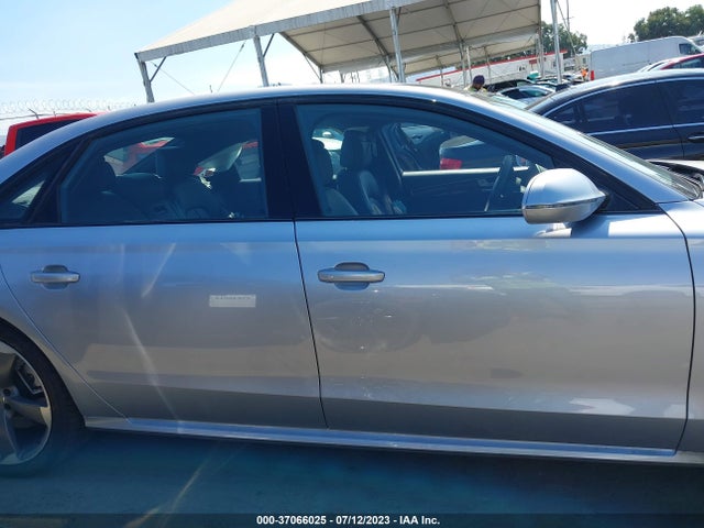 2018 Audi A8, VIN: WAU44AFD4JN000462