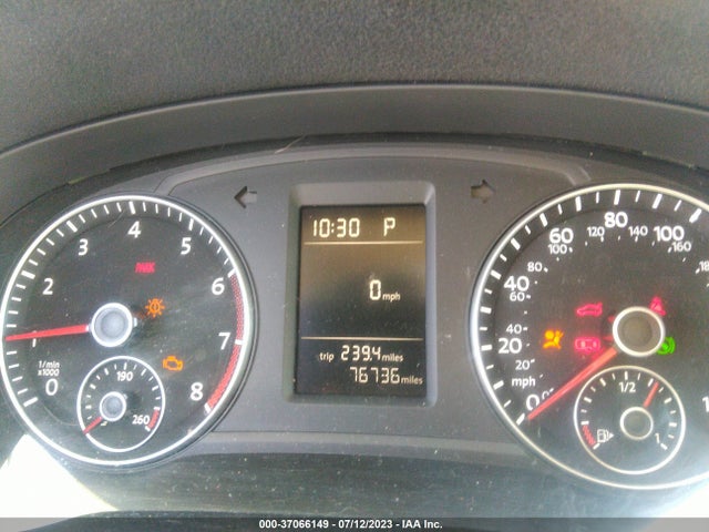 1VWAT7A35EC095770 Volkswagen Passat Wolfsburg Ed